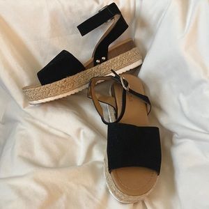 Black Platform Sandals, 7.5